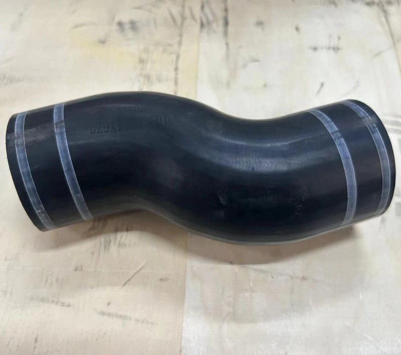 Radiator Outlet Hose.jpg Radiator Outlet Hose.jpg